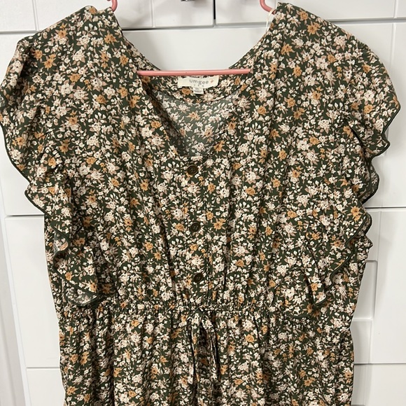 curve and cloth dress - Picture 2 of 4